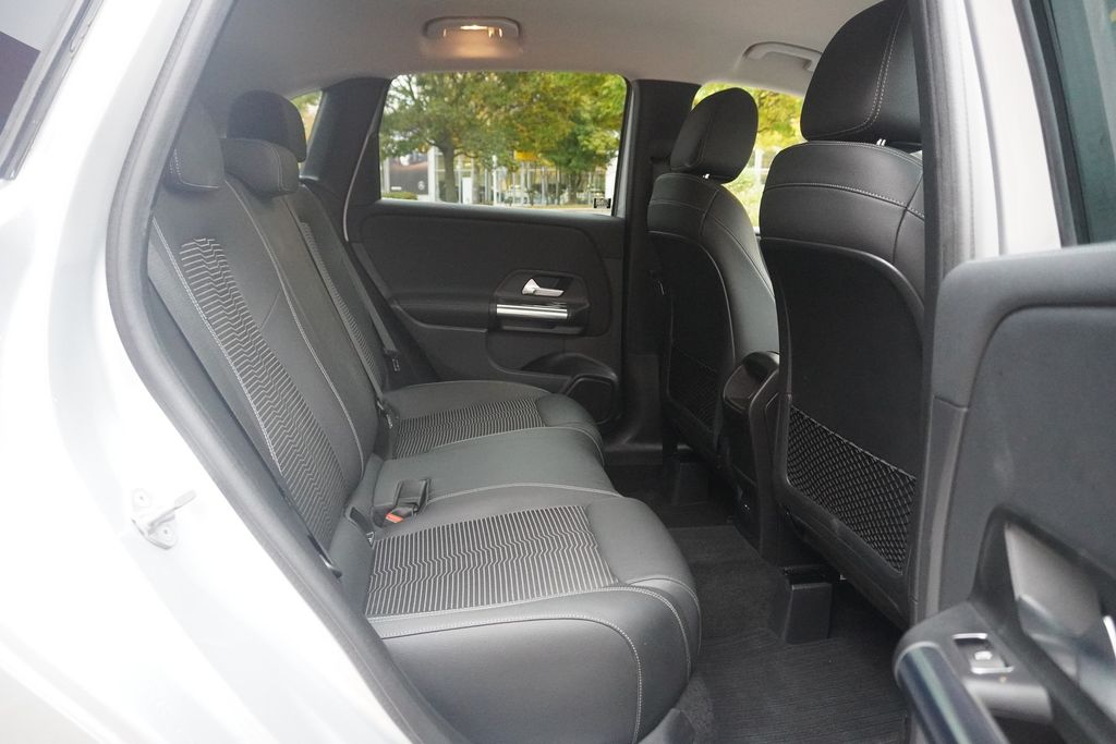 Mercedes-Benz B 200 2020