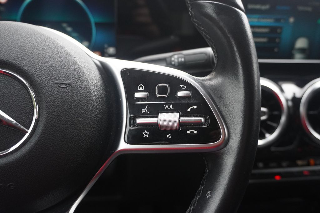 Mercedes-Benz B 200 2020