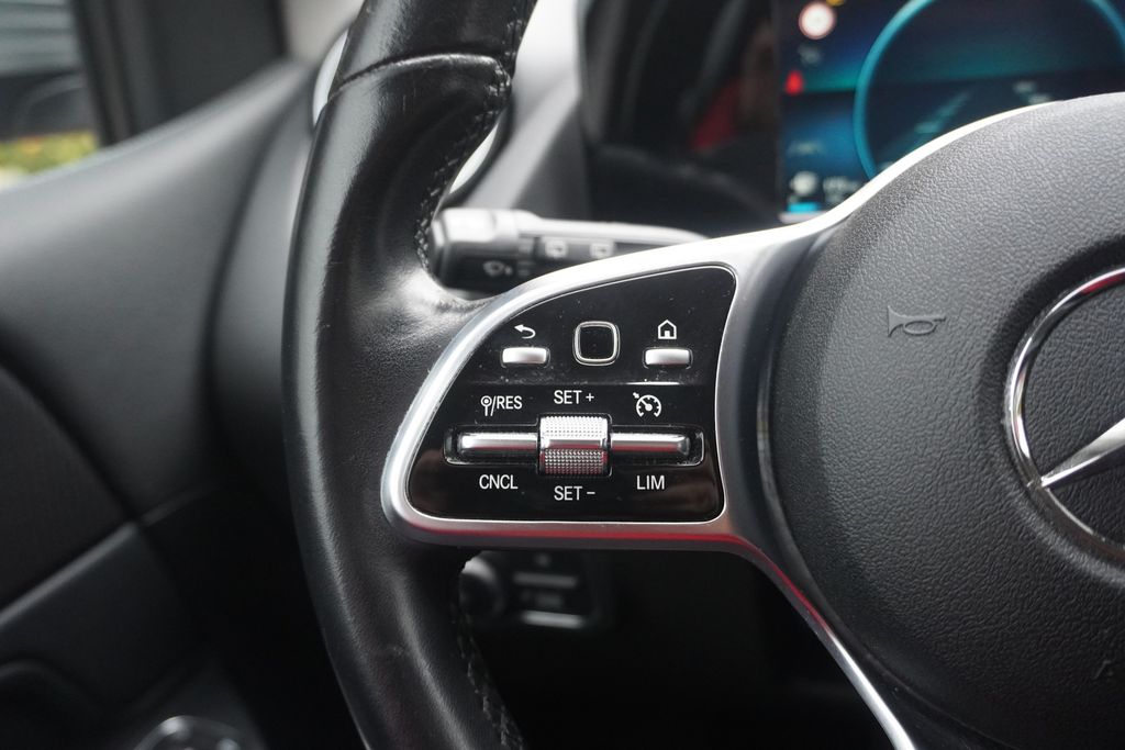 Mercedes-Benz B 200 2020