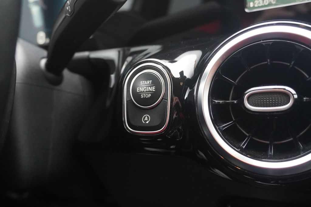 Mercedes-Benz B 200 2020