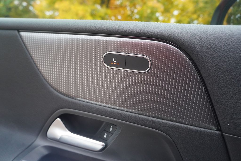 Mercedes-Benz B 200 2020