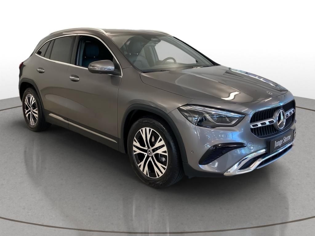 Mercedes-Benz GLA 180 2025