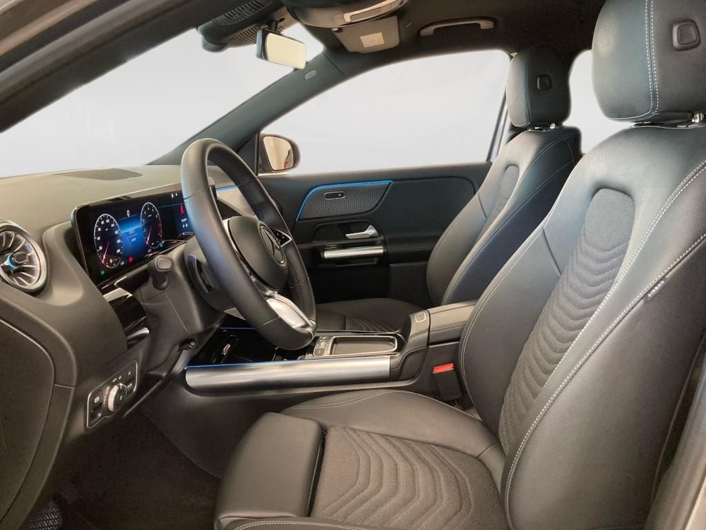 Mercedes-Benz GLA 180 2025