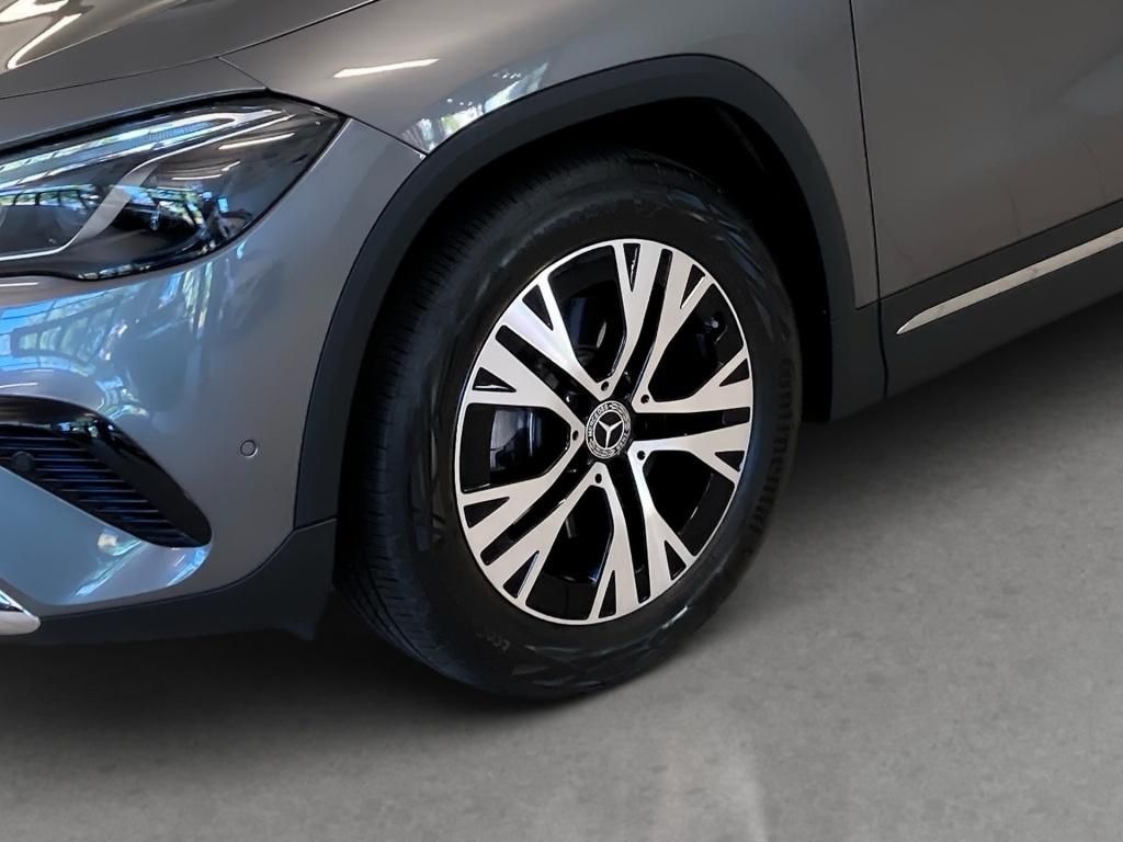 Mercedes-Benz GLA 180 2025