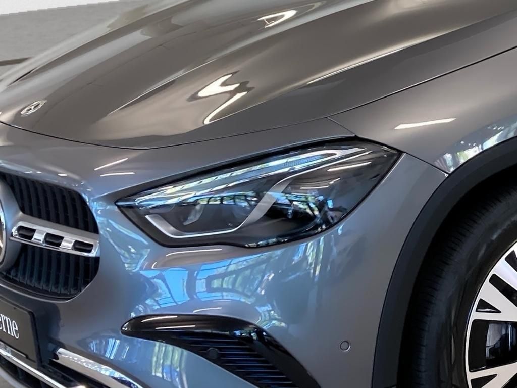 Mercedes-Benz GLA 180 2025