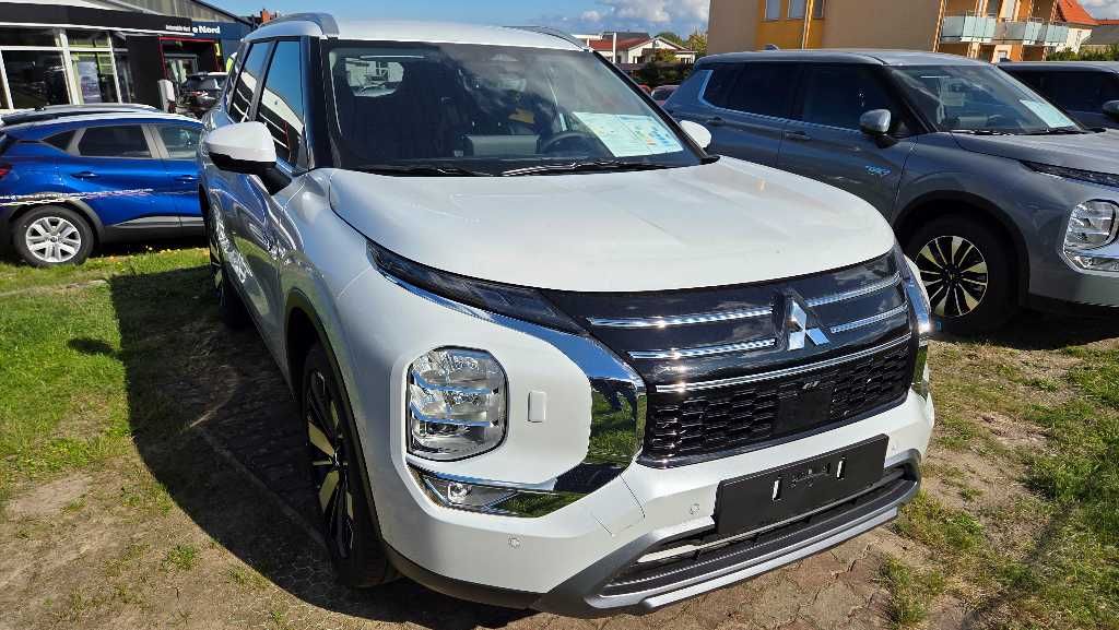 Mitsubishi Outlander 2025