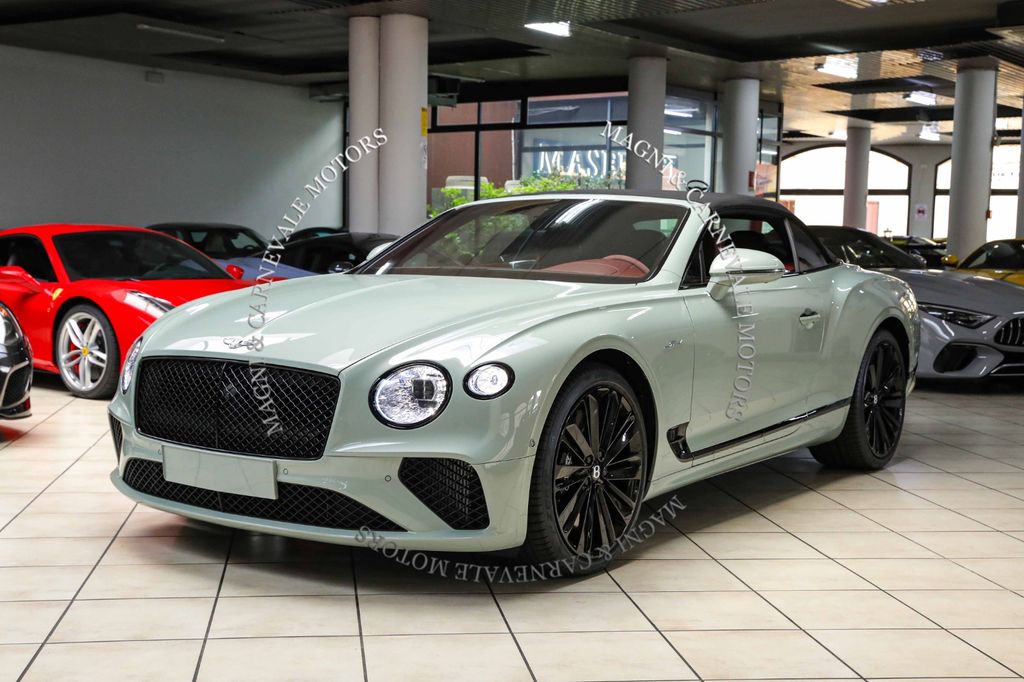 Bentley Continental GTC 2023