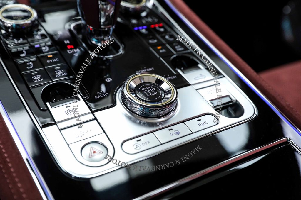 Bentley Continental GTC 2023