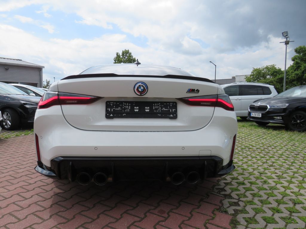 BMW M4 2023