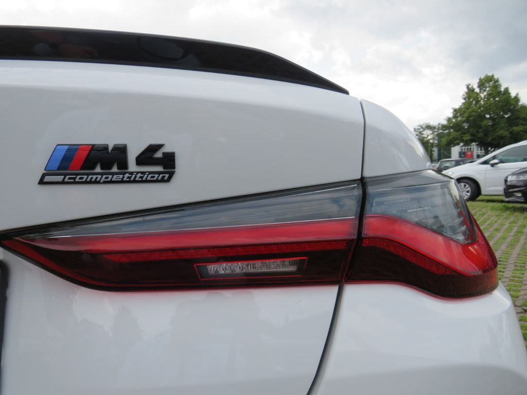 BMW M4 2023