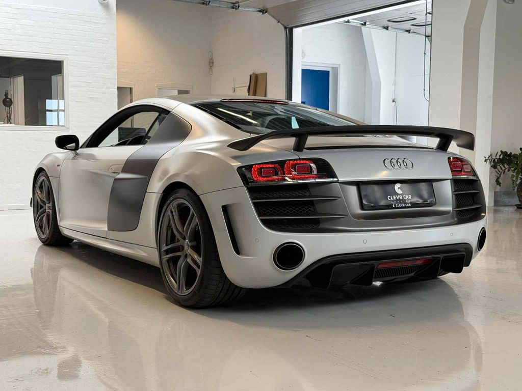 Audi R8 2011