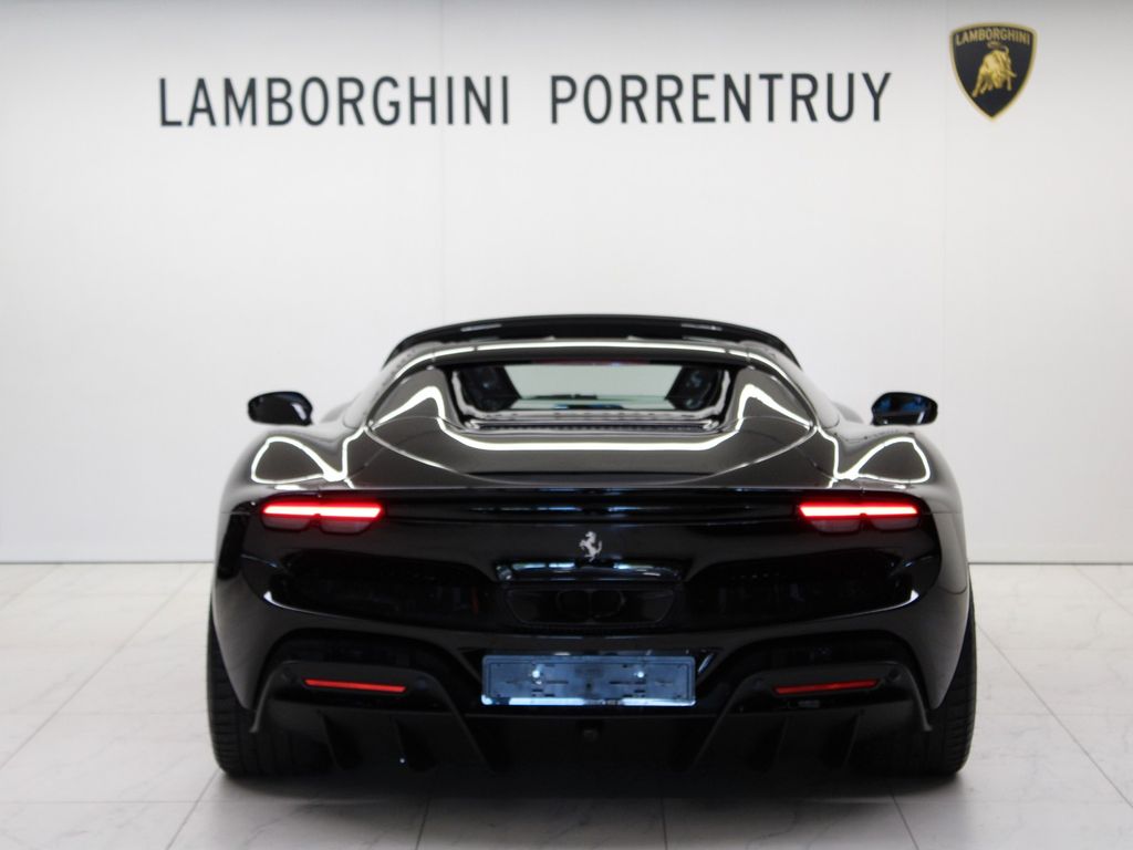 Ferrari 296 GTS 2023