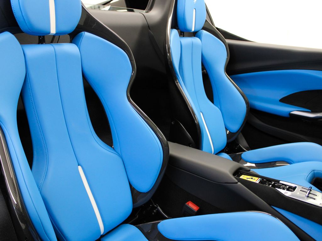 Ferrari 296 GTS 2023