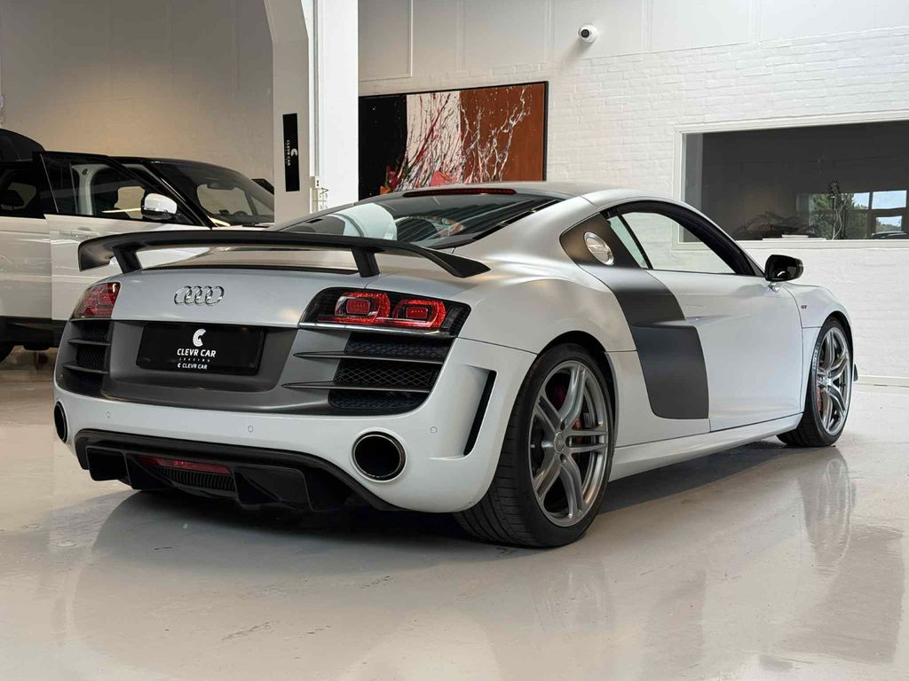 Audi R8 2011