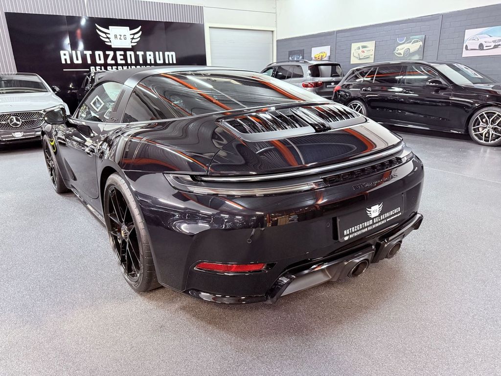 Porsche 992 2024