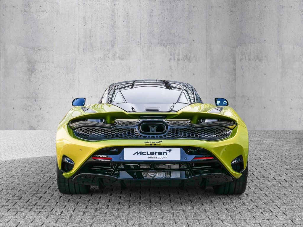 McLaren 750S 2025