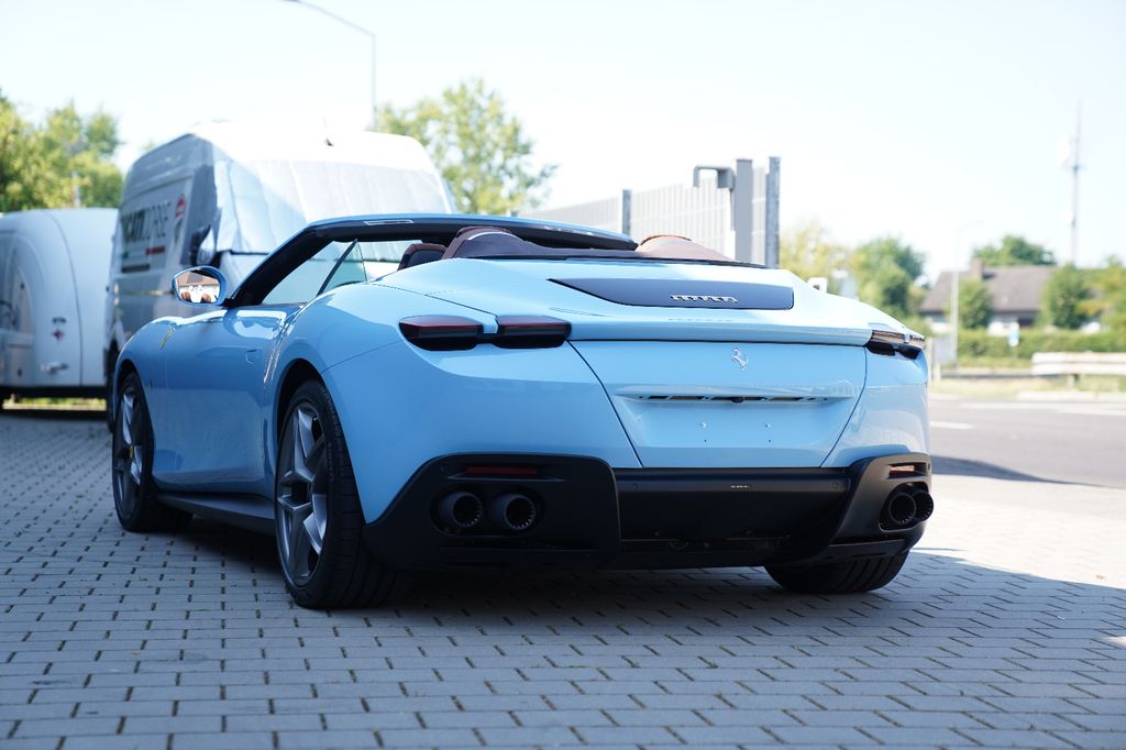Ferrari Roma 2025