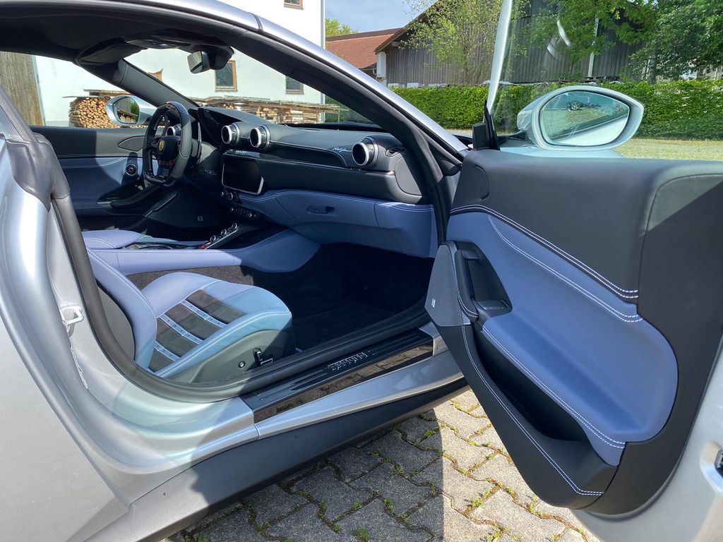 Ferrari Portofino 2022