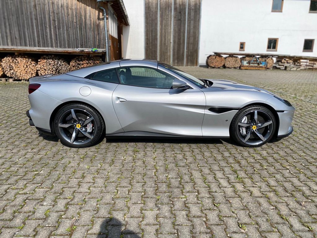 Ferrari Portofino 2022