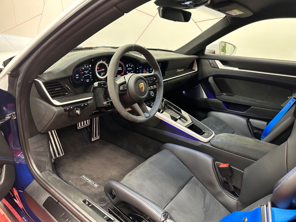 Porsche 992 2023