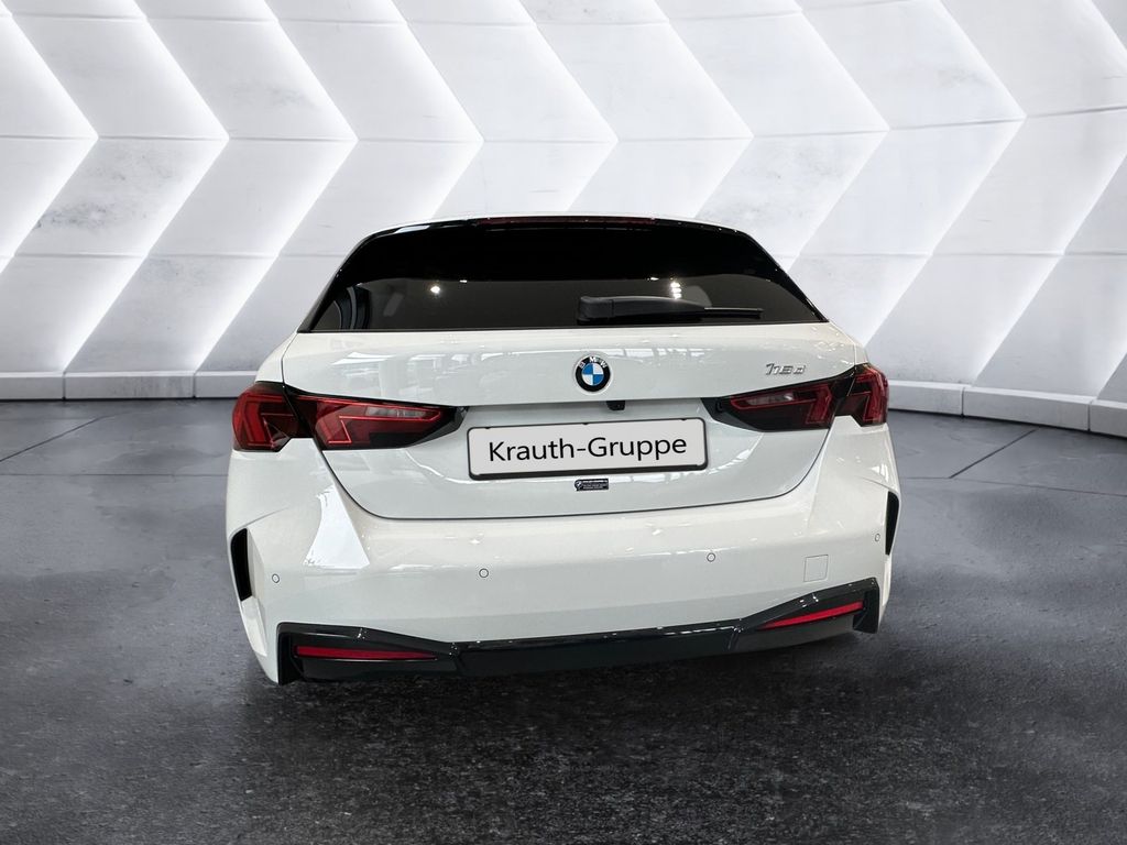 BMW 118 2025