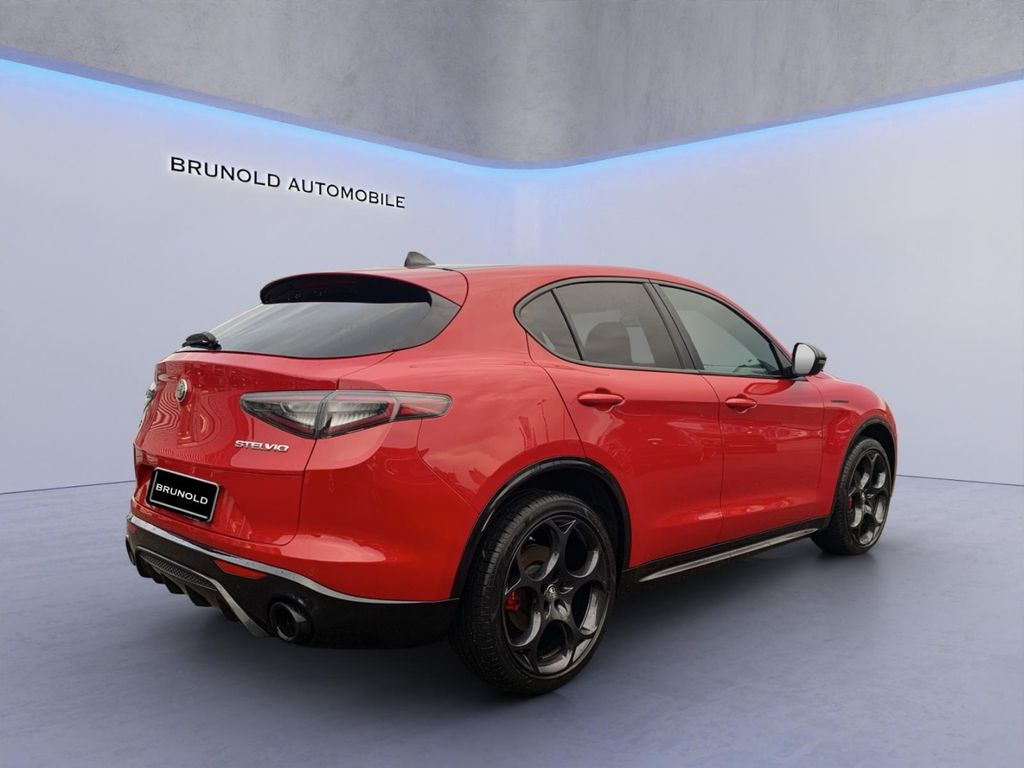 Alfa Romeo Stelvio 2023