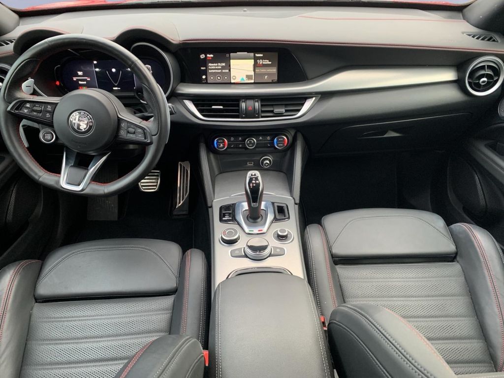 Alfa Romeo Stelvio 2023