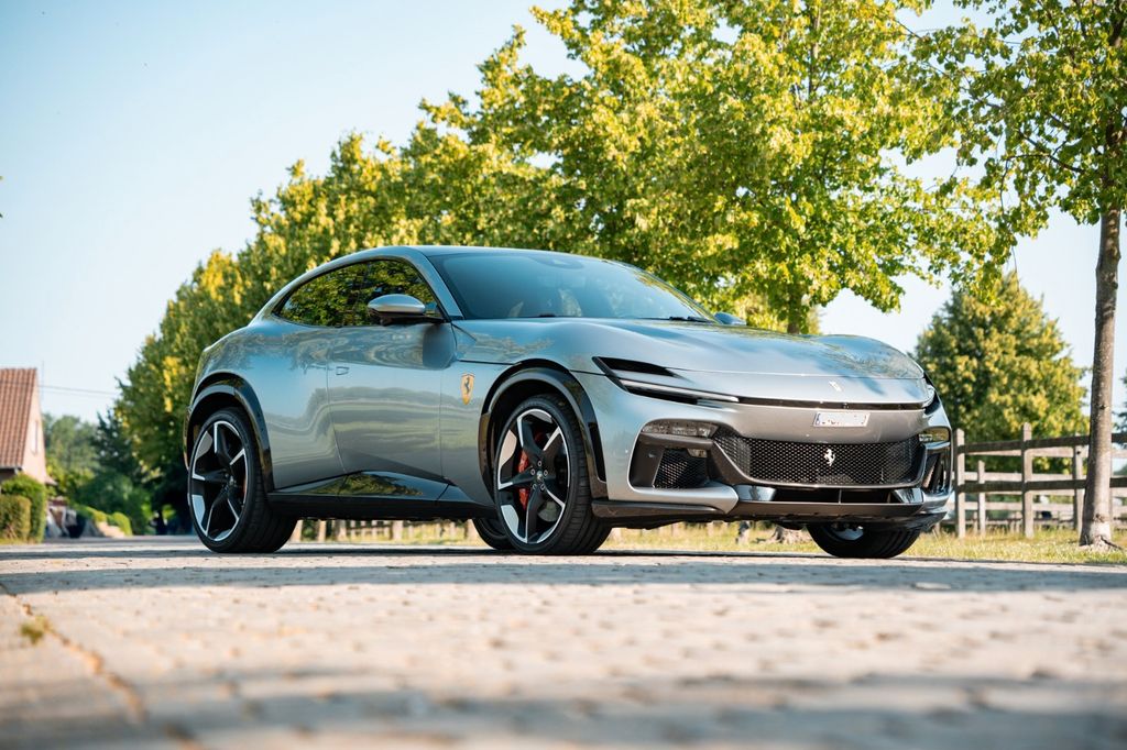 Ferrari Purosangue 2025