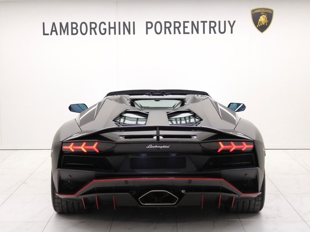 Lamborghini Aventador 2020