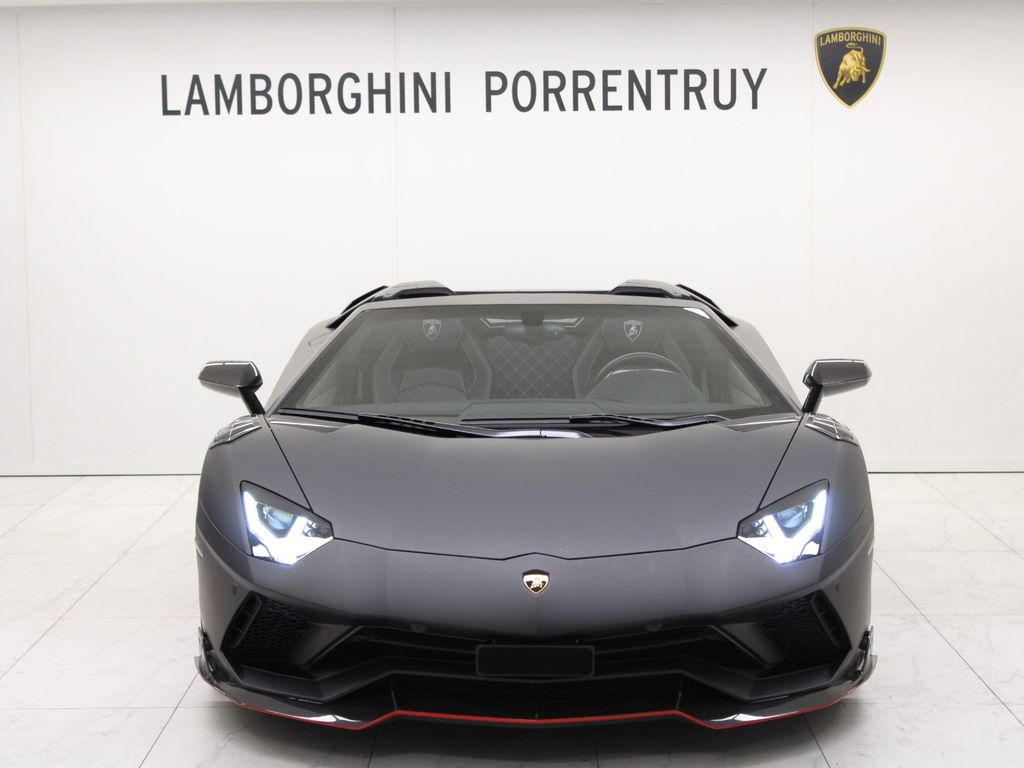 Lamborghini Aventador 2020