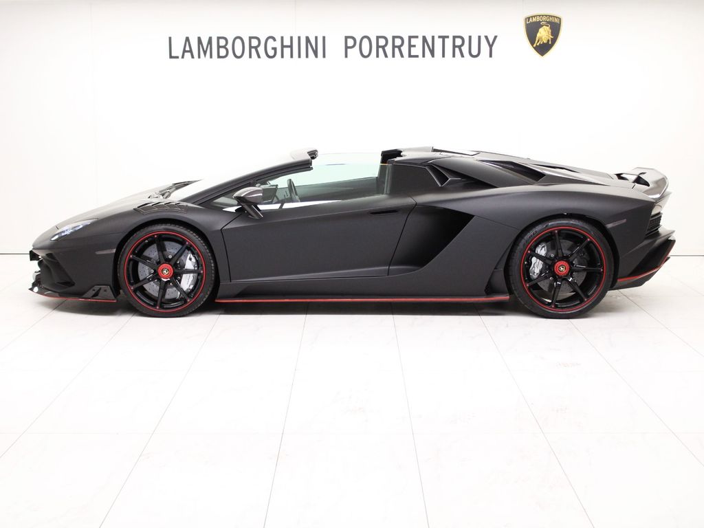 Lamborghini Aventador 2020