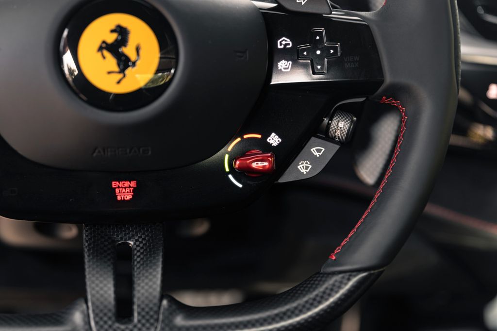 Ferrari SF90 2025