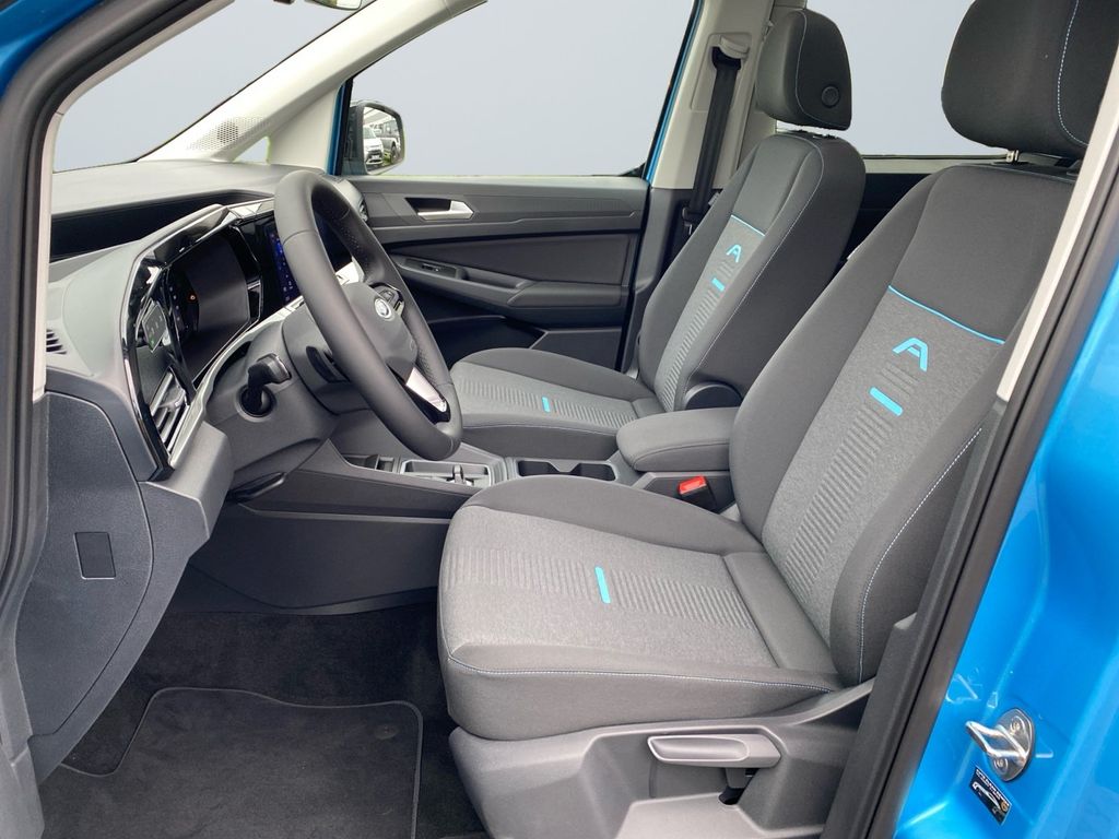 Ford Grand Tourneo 2025