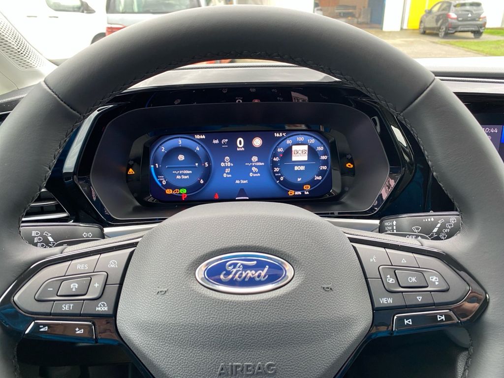 Ford Grand Tourneo 2025