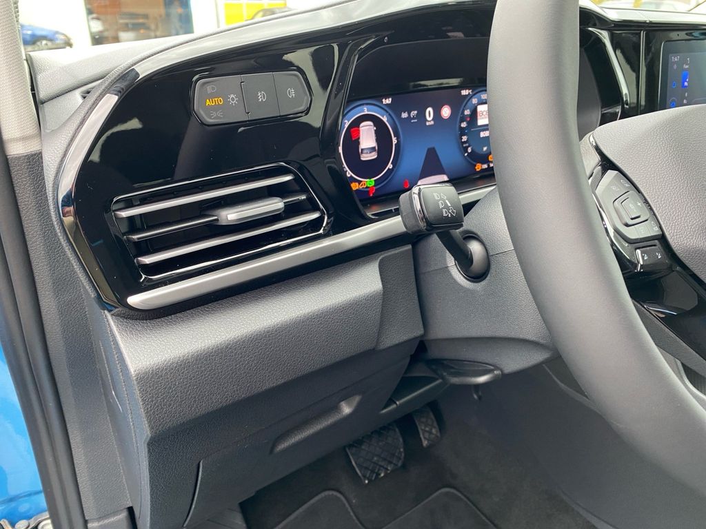 Ford Grand Tourneo 2025