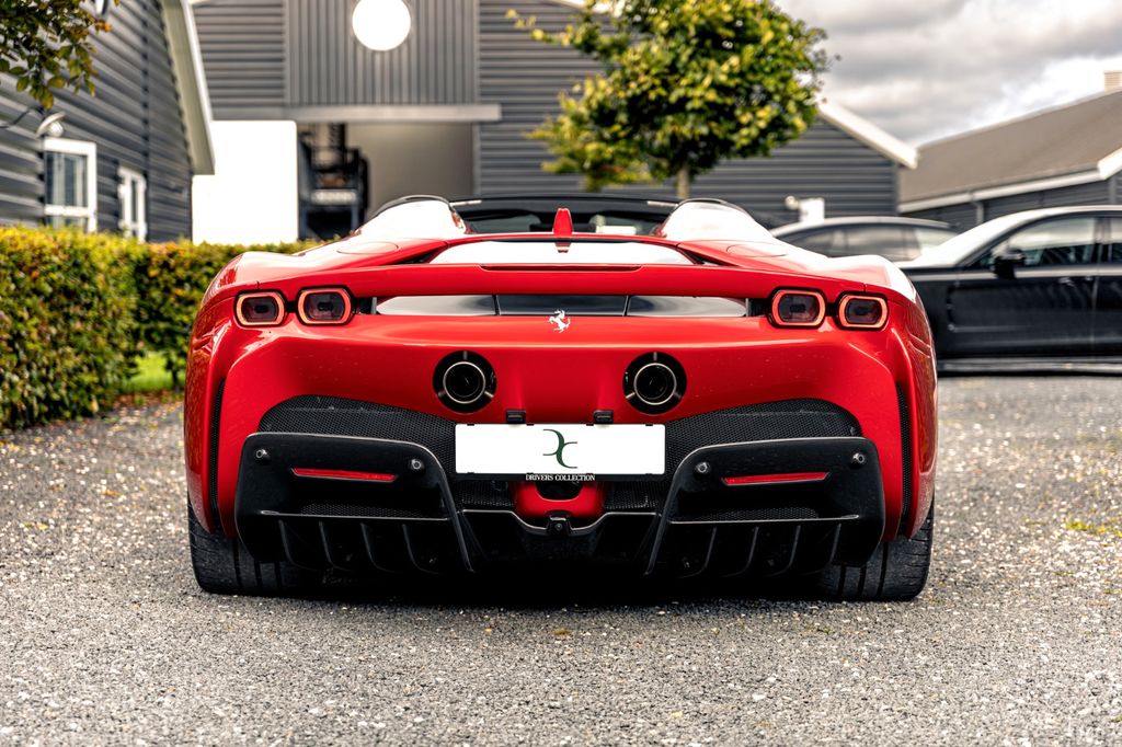 Ferrari SF90 2025