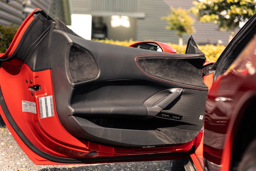 Ferrari SF90 2025