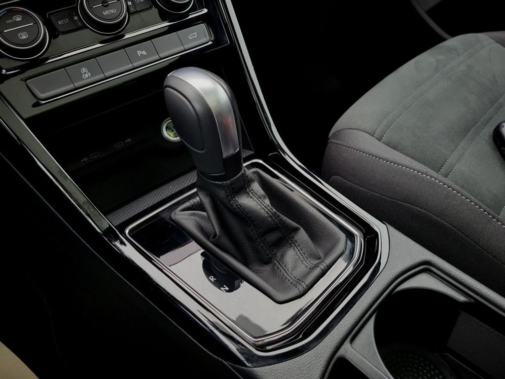 Volkswagen Touran 2021