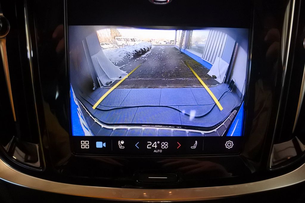 Volvo V60 Cross Country 2023