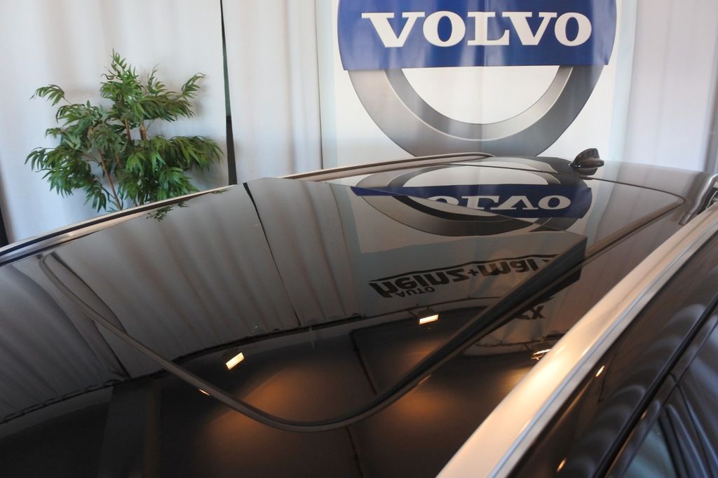 Volvo V60 Cross Country 2023