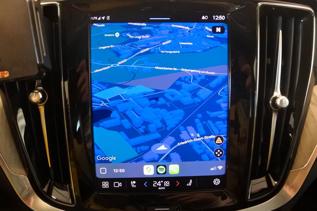 Volvo V60 Cross Country 2023