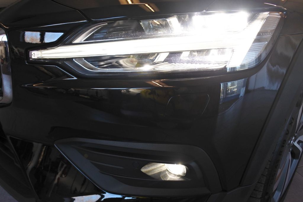 Volvo V60 Cross Country 2023