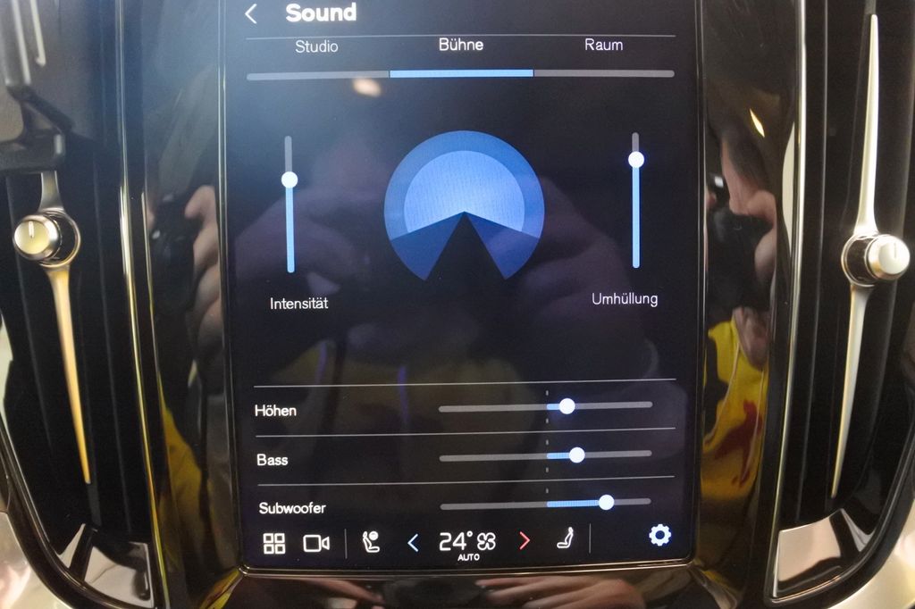 Volvo V60 Cross Country 2023