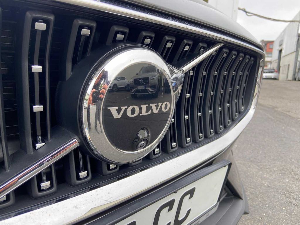 Volvo V60 Cross Country 2024