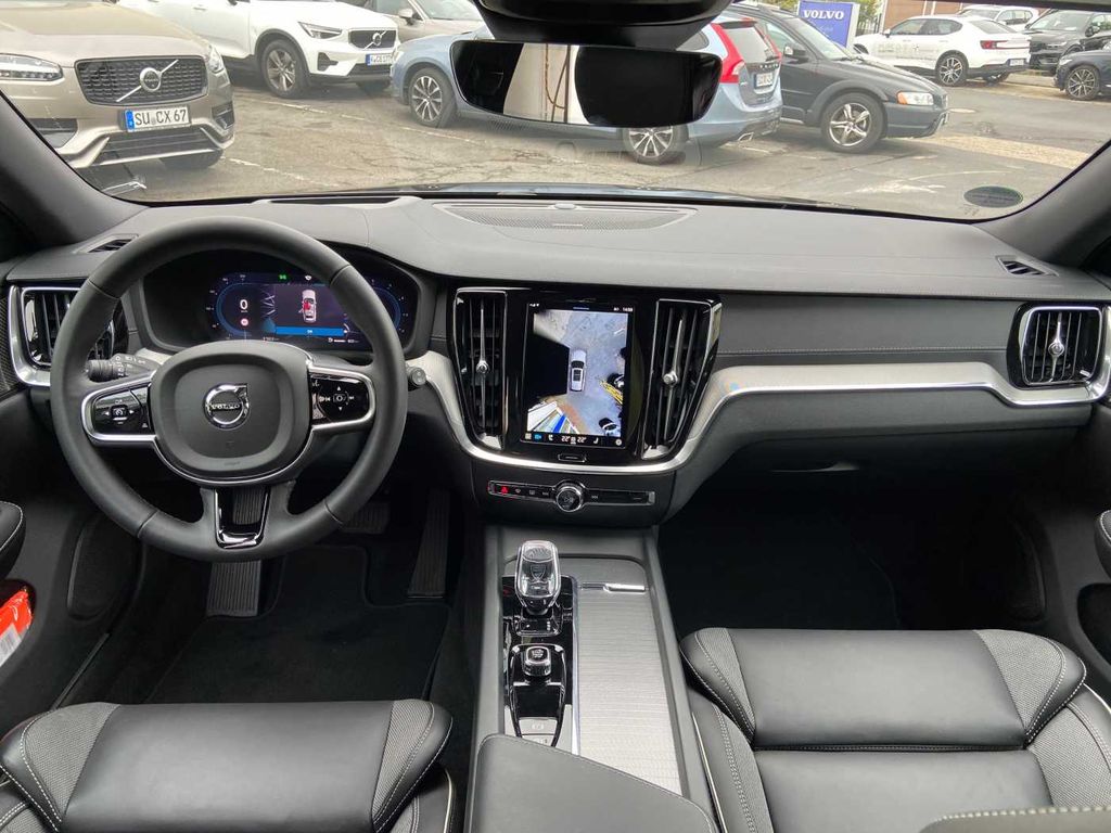 Volvo V60 Cross Country 2024