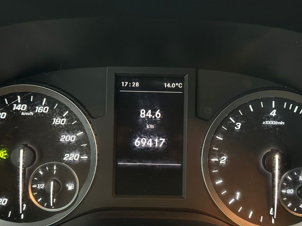 Mercedes-Benz Vito 2023