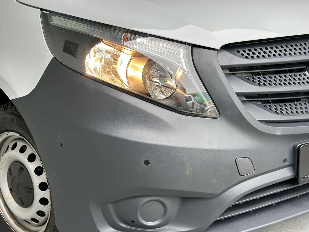 Mercedes-Benz Vito 2023