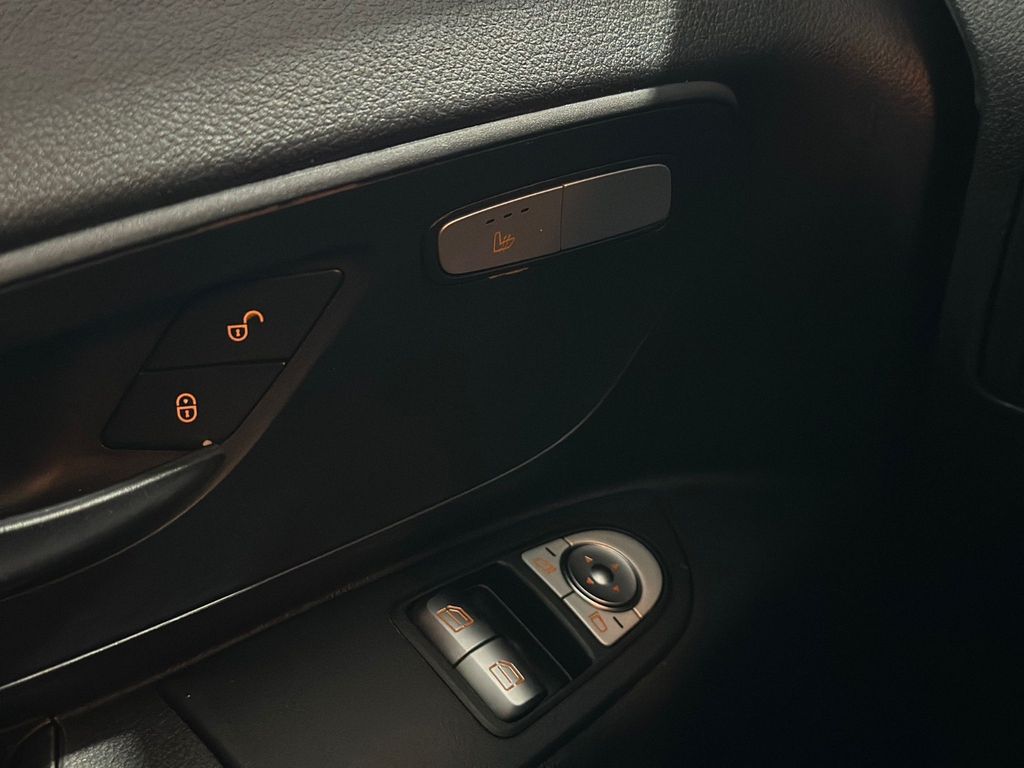 Mercedes-Benz Vito 2023