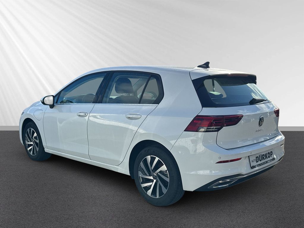 Volkswagen Golf 2021