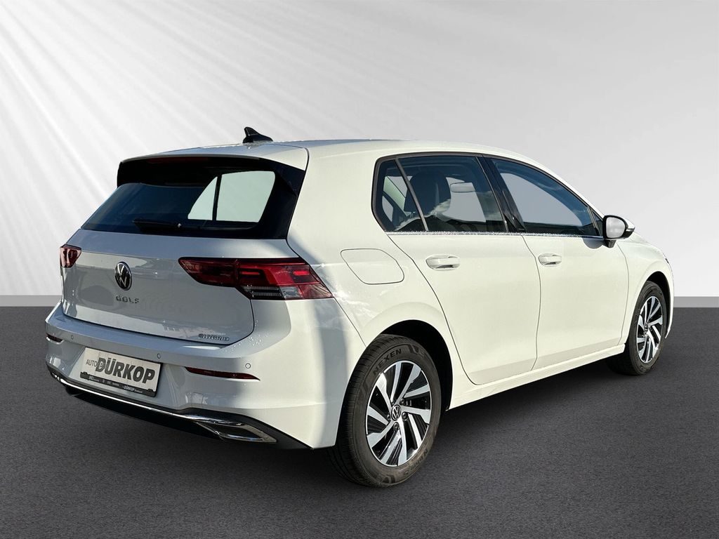 Volkswagen Golf 2021